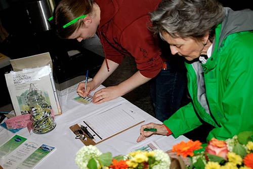 volunteers photo